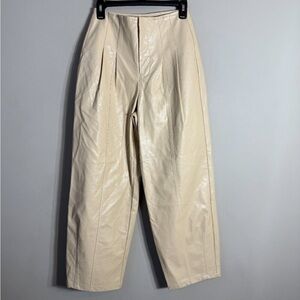 NWT Avec Les Filles Faux Leather Barrel Pleated Pants size 4 Ivory Vegan Chic